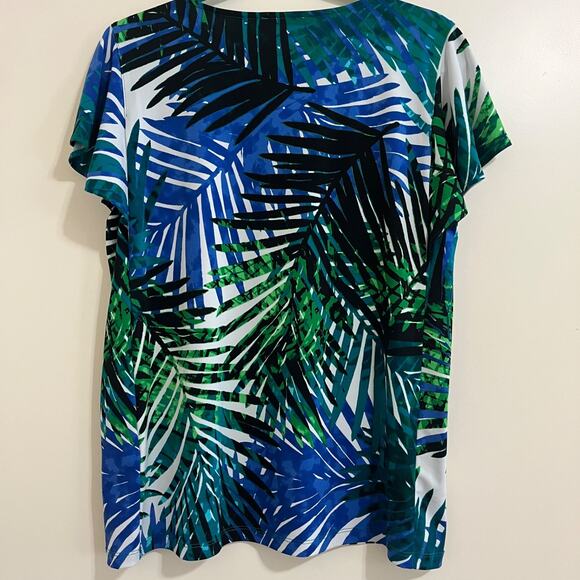 Tropical Womens Top Sz M Palm Leaves Resort Vacation Vibrant Flowy Modest Relax. - Picture 2 of 8